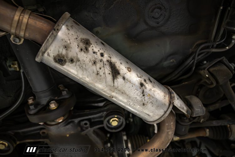 2004_Lexus_SC400_2286-01-141