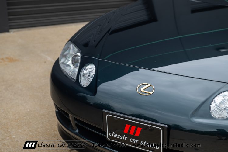 2004_Lexus_SC400_2286-01-160