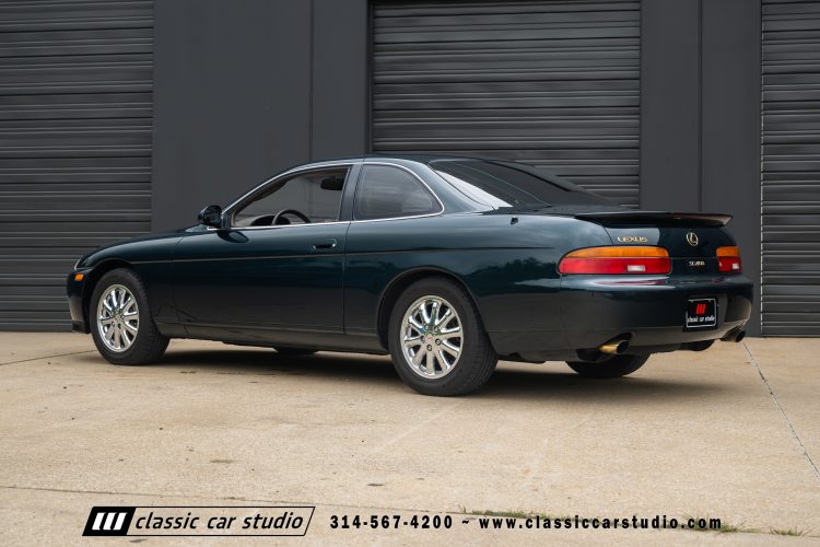 2004_Lexus_SC400_2286-01-165