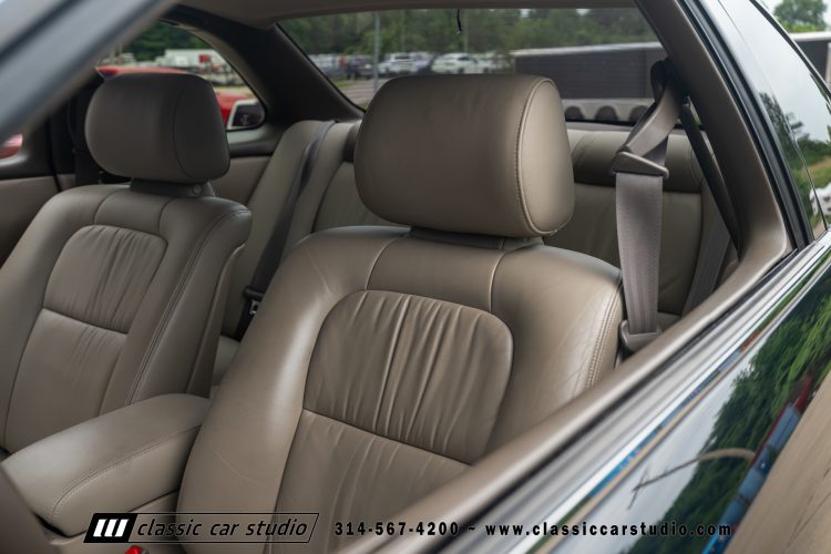 2004_Lexus_SC400_2286-01-171