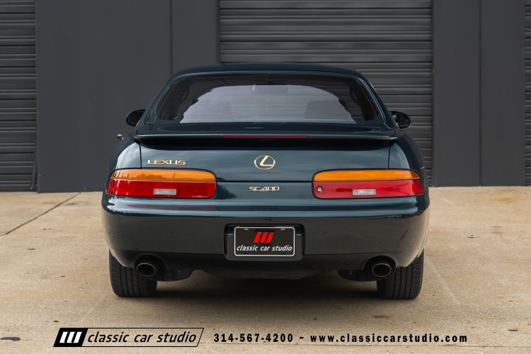 2004_Lexus_SC400_2286-01-172
