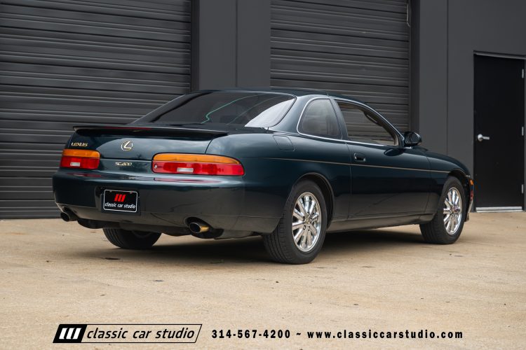 2004_Lexus_SC400_2286-01-174