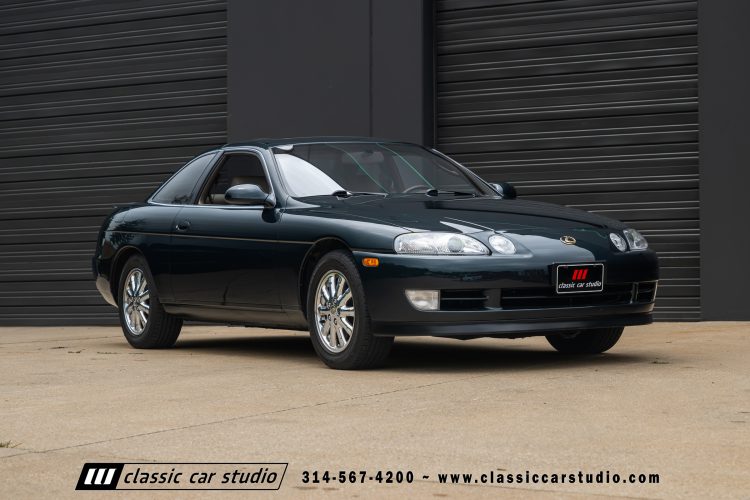 2004_Lexus_SC400_2286-01-182
