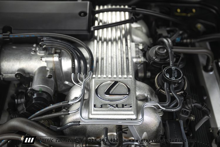 2004_Lexus_SC400_2286-114
