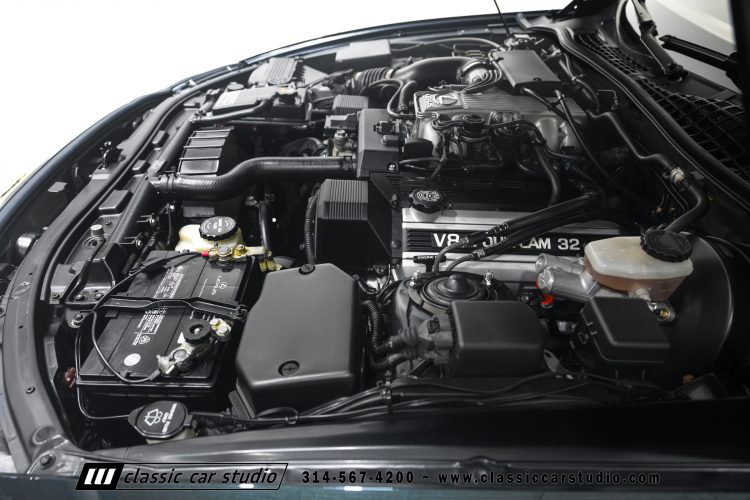 2004_Lexus_SC400_2286-117