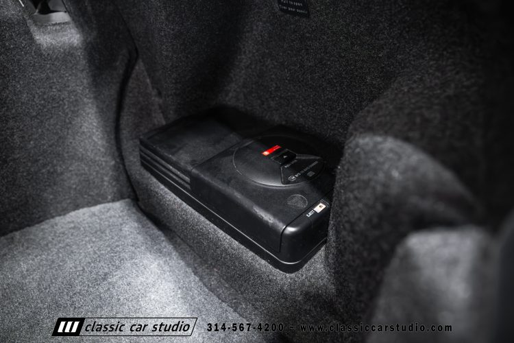 2004_Lexus_SC400_2286-124