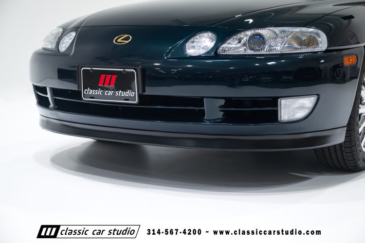 2004_Lexus_SC400_2286-15