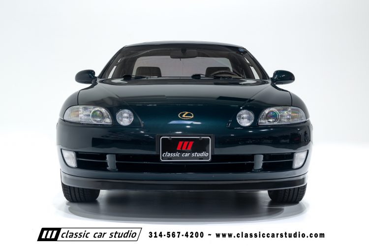 2004_Lexus_SC400_2286-3