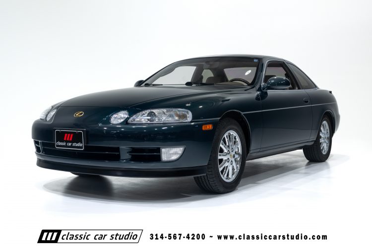 2004_Lexus_SC400_2286-4
