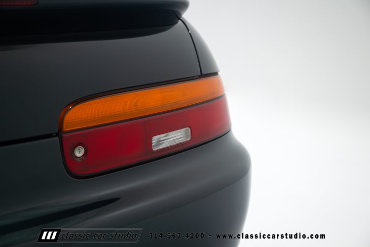 2004_Lexus_SC400_2286-42