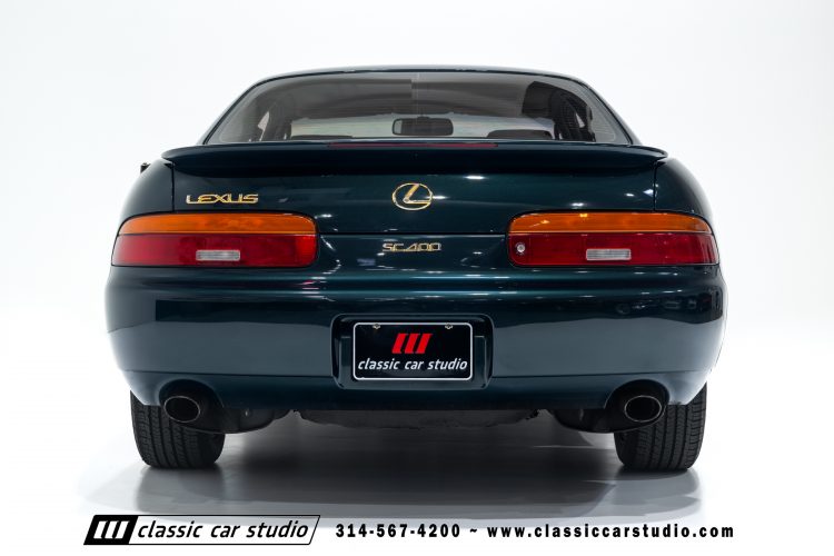 2004_Lexus_SC400_2286-43