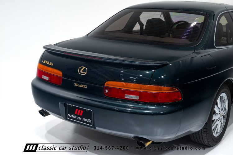 2004_Lexus_SC400_2286-45