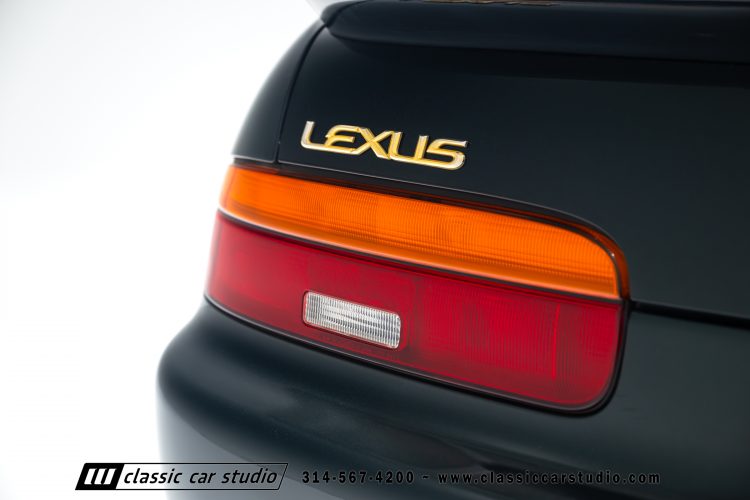 2004_Lexus_SC400_2286-51