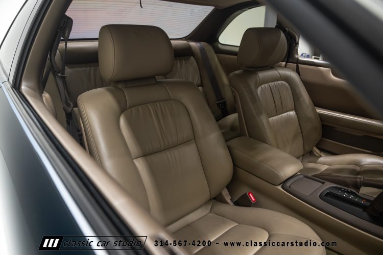 2004_Lexus_SC400_2286-59