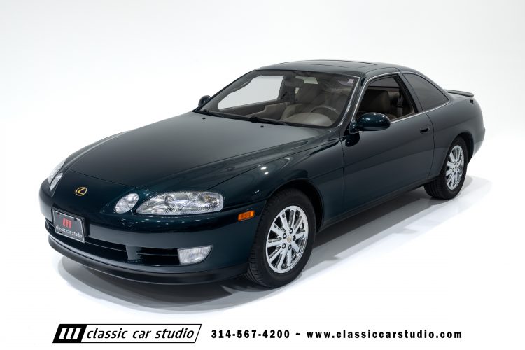 2004_Lexus_SC400_2286-6