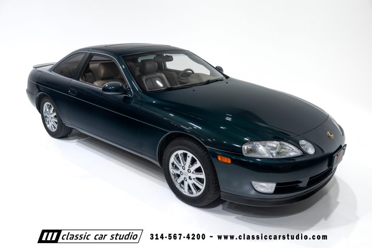 2004_Lexus_SC400_2286-66