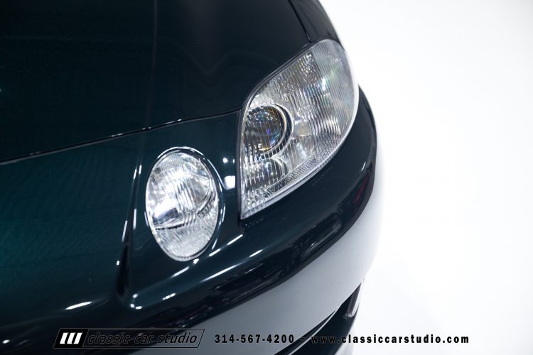 2004_Lexus_SC400_2286-68