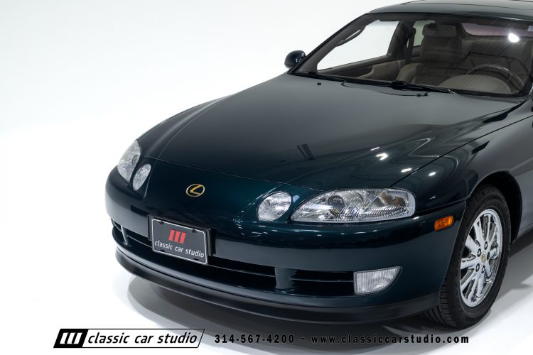 2004_Lexus_SC400_2286-7