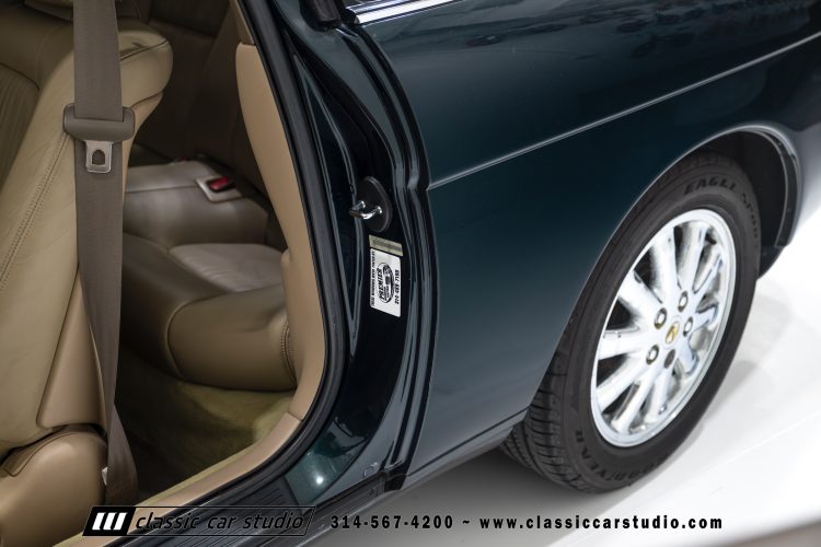 2004_Lexus_SC400_2286-78