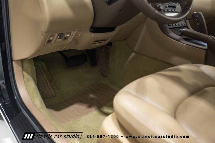 2004_Lexus_SC400_2286-93