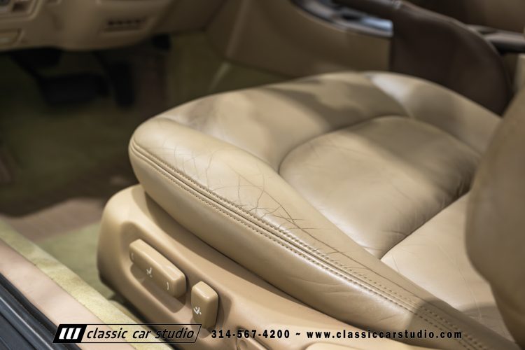 2004_Lexus_SC400_2286-94