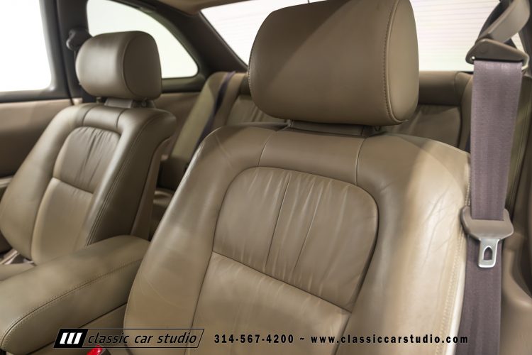 2004_Lexus_SC400_2286-96