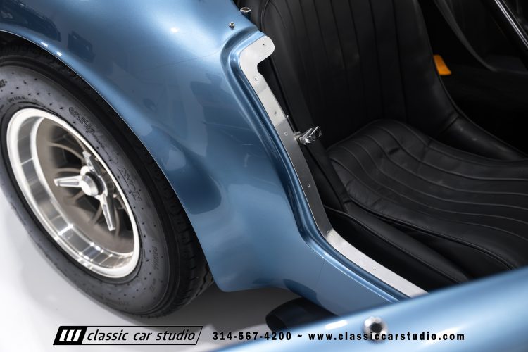 63_Shelby_Cobra_Bondurant_2283-115