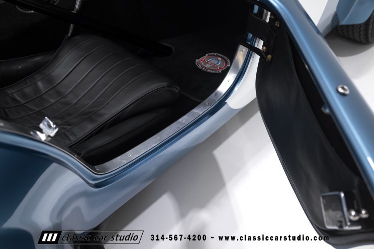 63_Shelby_Cobra_Bondurant_2283-116