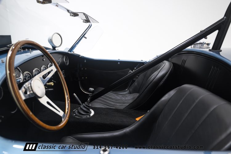 63_Shelby_Cobra_Bondurant_2283-40