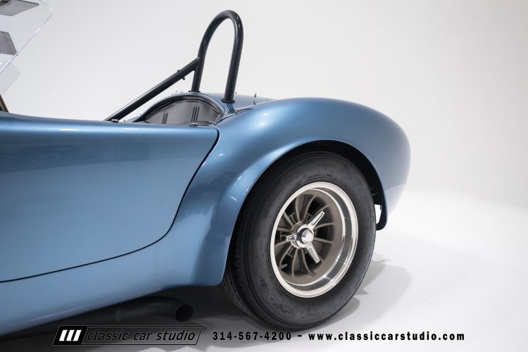 63_Shelby_Cobra_Bondurant_2283-41