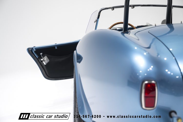 63_Shelby_Cobra_Bondurant_2283-87