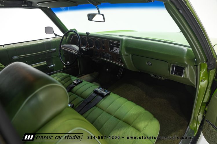 71_Chevrolet_Monte_Carlo_2285-101