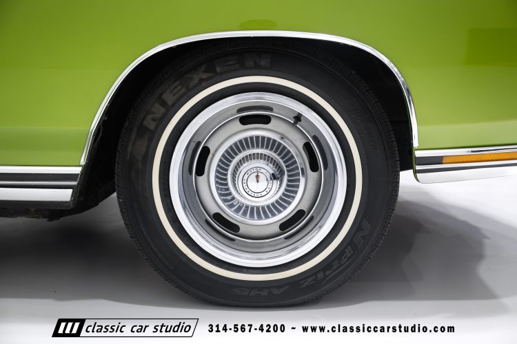 71_Chevrolet_Monte_Carlo_2285-64