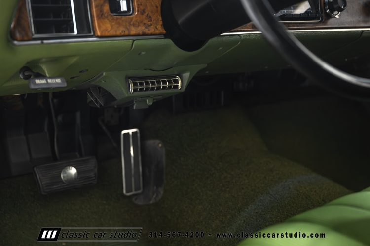 71_Chevrolet_Monte_Carlo_2285-85