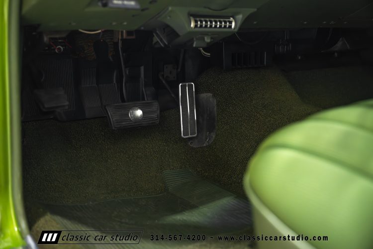 71_Chevrolet_Monte_Carlo_2285-86