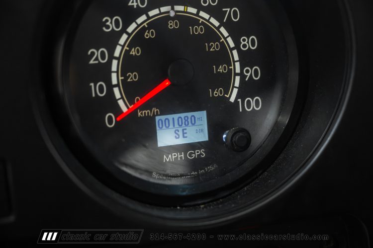 82_Toyota_Land_Cruiser_FJ60_2282-114