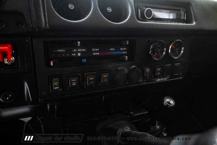 82_Toyota_Land_Cruiser_FJ60_2282-116