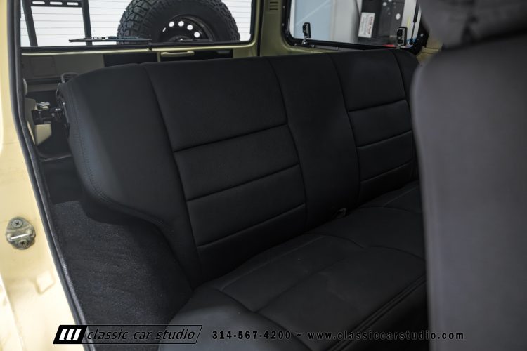 82_Toyota_Land_Cruiser_FJ60_2282-134