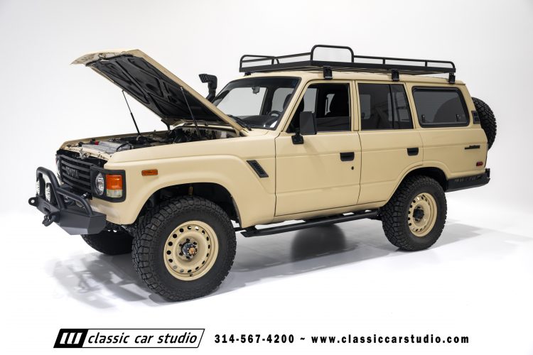 82_Toyota_Land_Cruiser_FJ60_2282-150
