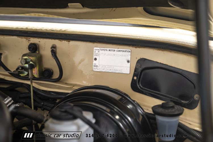 82_Toyota_Land_Cruiser_FJ60_2282-154