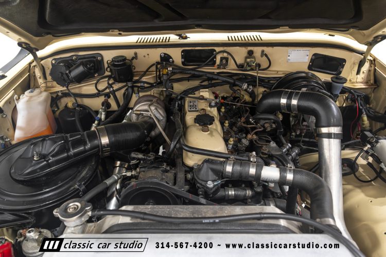 82_Toyota_Land_Cruiser_FJ60_2282-156