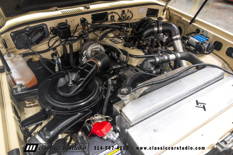 82_Toyota_Land_Cruiser_FJ60_2282-157