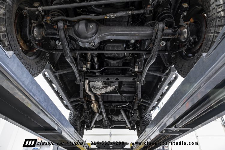 82_Toyota_Land_Cruiser_FJ60_2282-169
