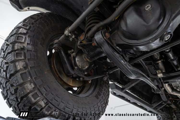 82_Toyota_Land_Cruiser_FJ60_2282-172