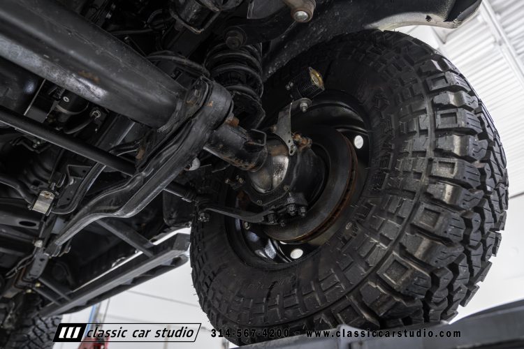 82_Toyota_Land_Cruiser_FJ60_2282-176