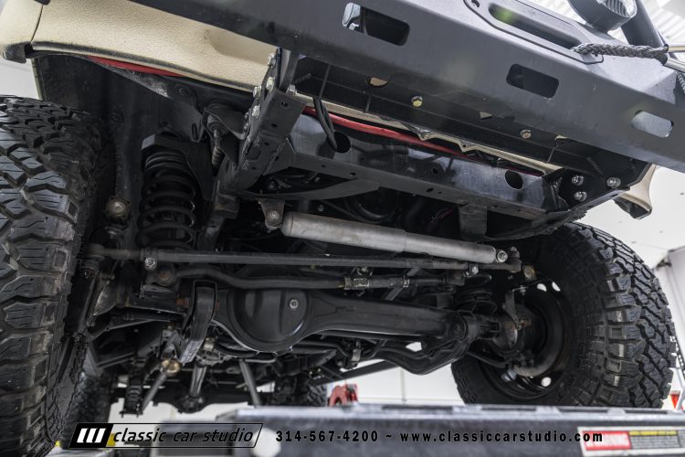 82_Toyota_Land_Cruiser_FJ60_2282-177