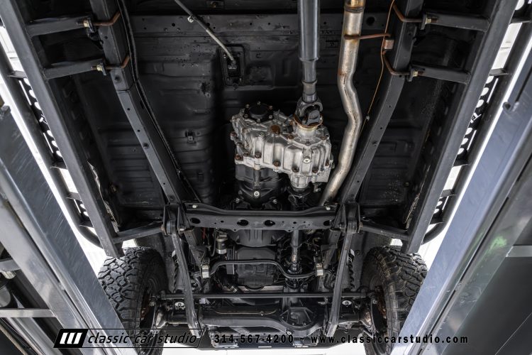 82_Toyota_Land_Cruiser_FJ60_2282-183