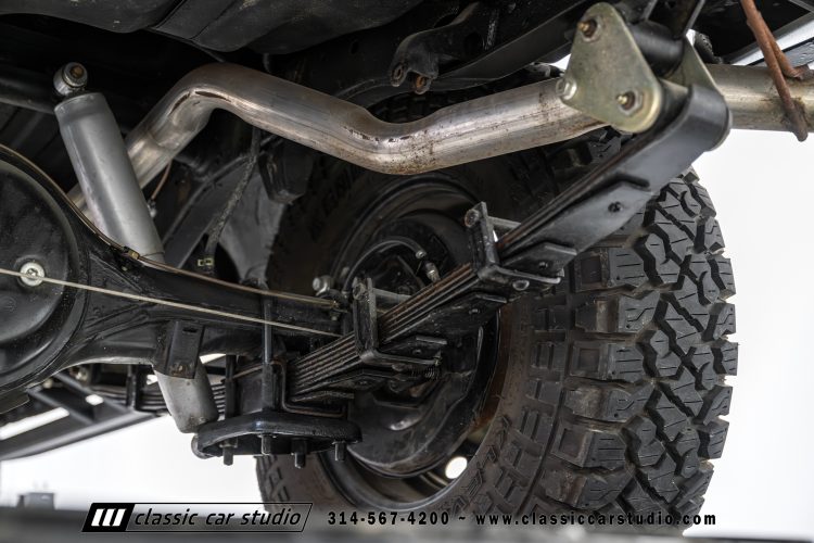 82_Toyota_Land_Cruiser_FJ60_2282-197