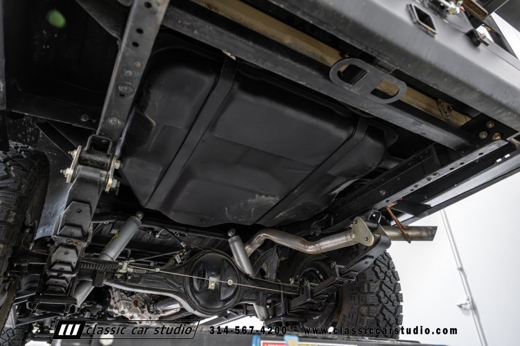 82_Toyota_Land_Cruiser_FJ60_2282-199
