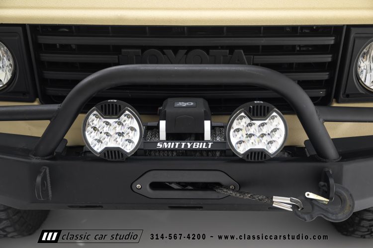 82_Toyota_Land_Cruiser_FJ60_2282-4